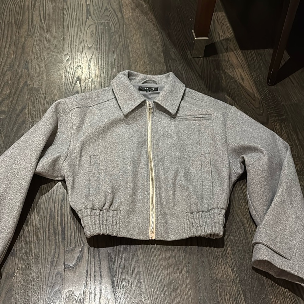 Dynamite grey bomber